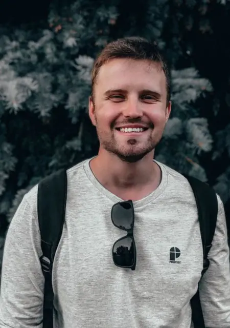 Я Артем, 25, из Гомеля, ищу знакомство для общения