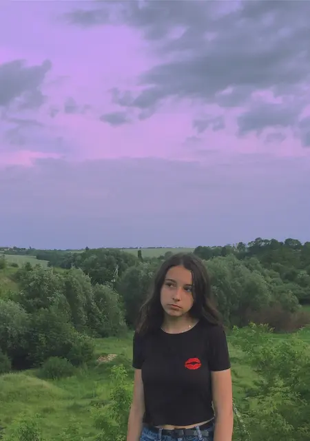 Полина из Хмельницкого, мне 23, познакомлюсь для дружбы