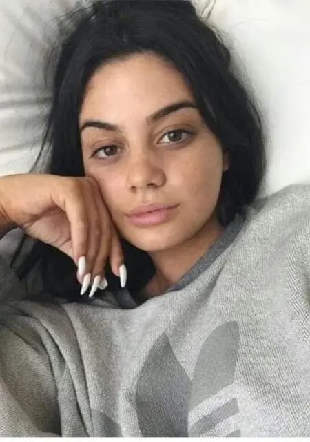 Я Jaklin, 32, из Афин, ищу знакомство для постоянных отношений