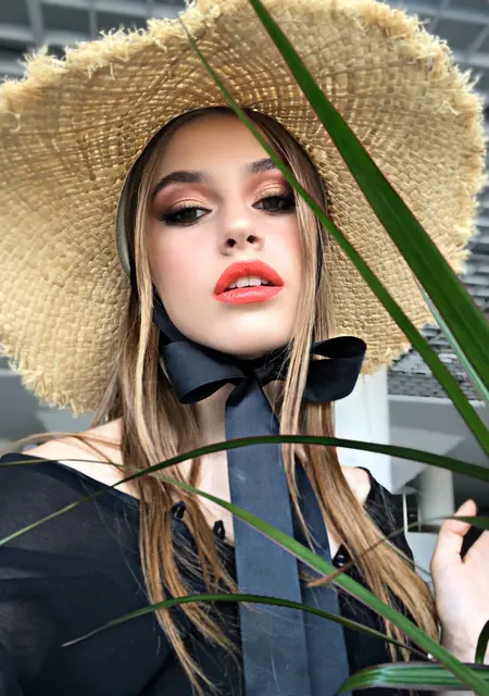 Я Лиза, 25, из Хмельницкого, ищу знакомство для приятного времяпровождения