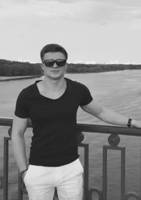 Діма з Рівного, шукаю на сайті знайомства без зобов'язань