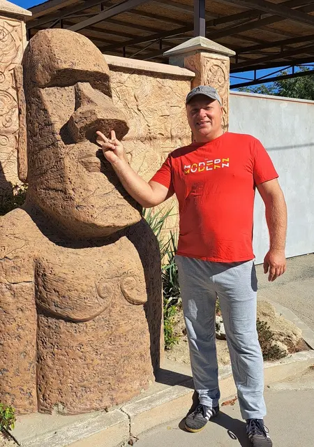 Александр з Макіївки, мені 41 років, познайомлюсь для приємного проведення часу