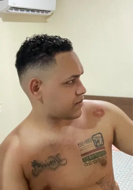 Luis из Сантьяго-де-лос-кабальероса, мне 28, познакомлюсь без обязательств