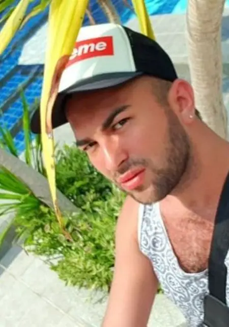 Анатолий из Стамбула, мне 29, познакомлюсь