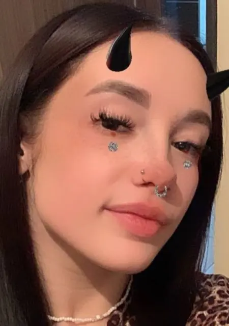 Sasha из Амстердама, ищу на сайте общение