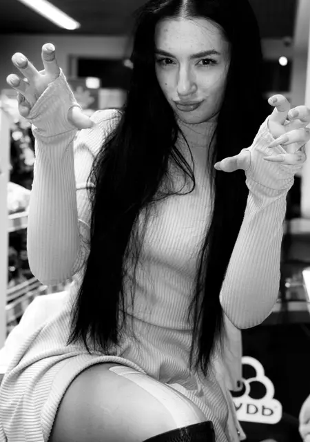 Я Анна, 21 років, знайомлюсь для приємного проведення часу у Слов'янську