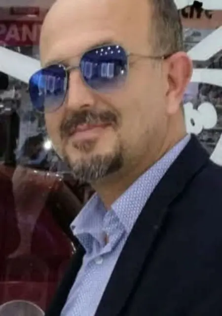 Alex Topas из Стамбула