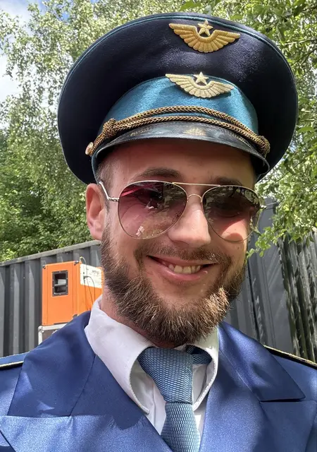 Роман из Минска, ищу на сайте знакомства на одну ночь