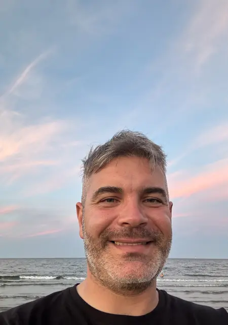 Jean из Лугано, мне 41, познакомлюсь для постоянных отношений