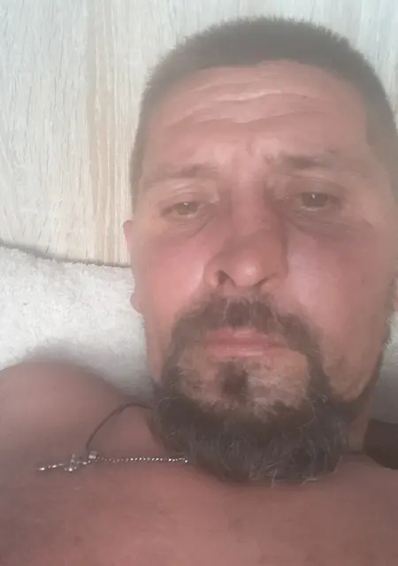 Я Петя, 42, знакомлюсь без обязательств в Харькове