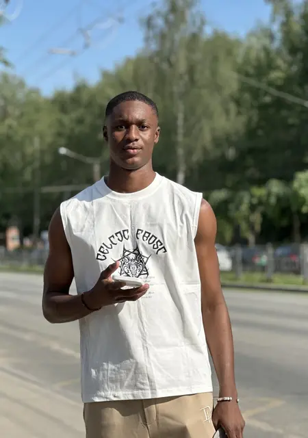 Сидибе из Берлина, ищу на сайте открытые отношения