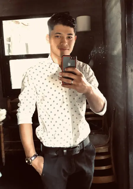 Jona из Морона, мне 21, познакомлюсь для приятного времяпровождения