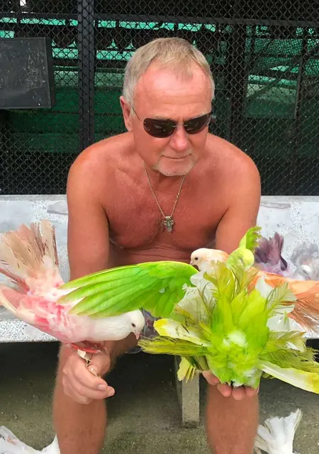 Михаил з Києва, мені 60 років, познайомлюсь для постійних стосунків