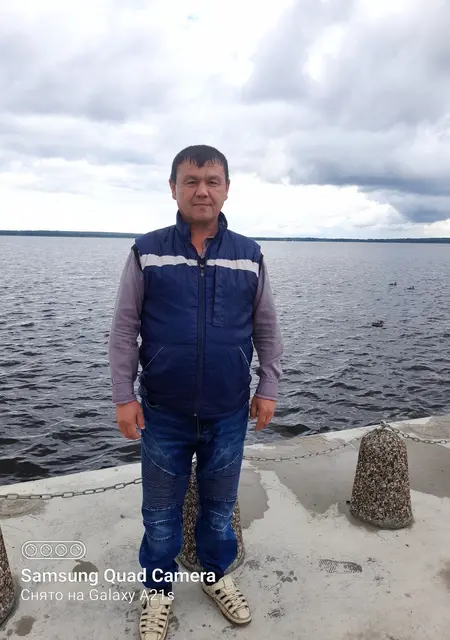 Рустамбек з Донецька, шукаю на сайті знайомства без зобов'язань