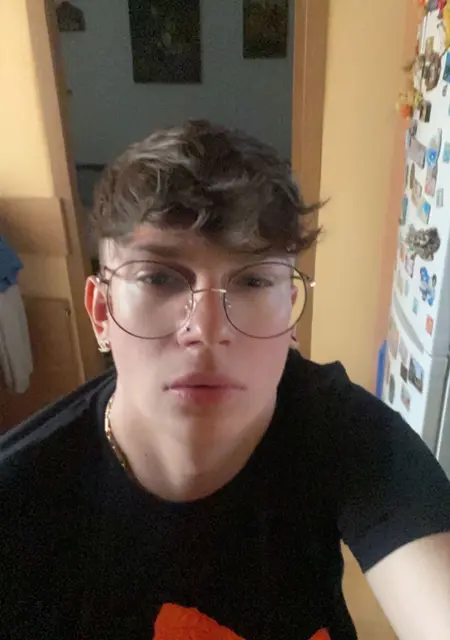 Alecs из Джурджу, ищу на сайте совместные путешествия