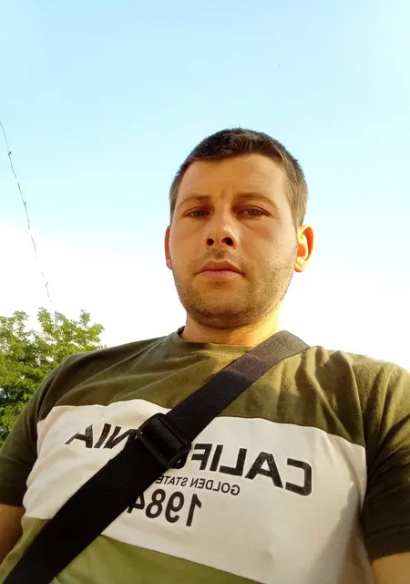 Я Міша, 35 років, знайомлюсь на одну ніч у Коломия