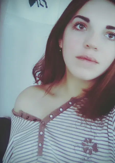 Я Алена, 25, знакомлюсь для постоянных отношений в Черкассах