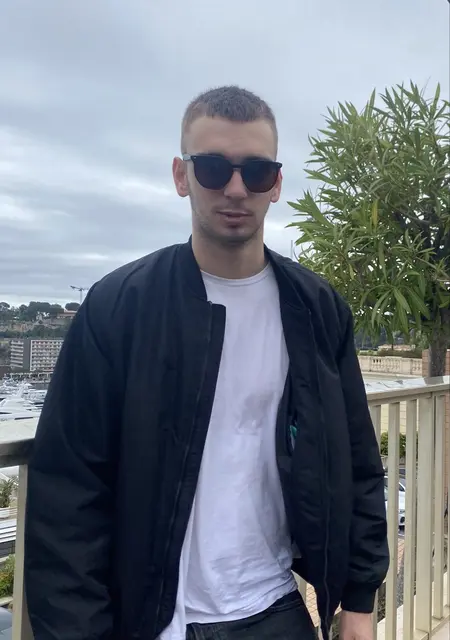 Владислав з Києва, шукаю на сайті знайомства на одну ніч