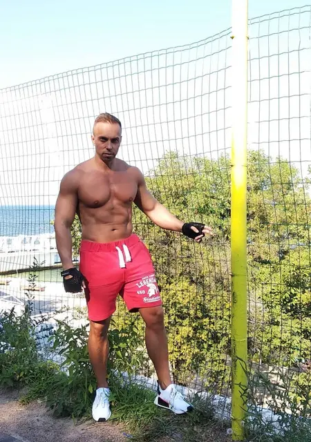 Я Максим, 33, из Николаева, ищу знакомство для общения