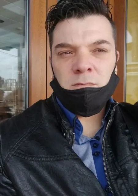 Francisco de Madrid, tengo 40 años, listo para conocer