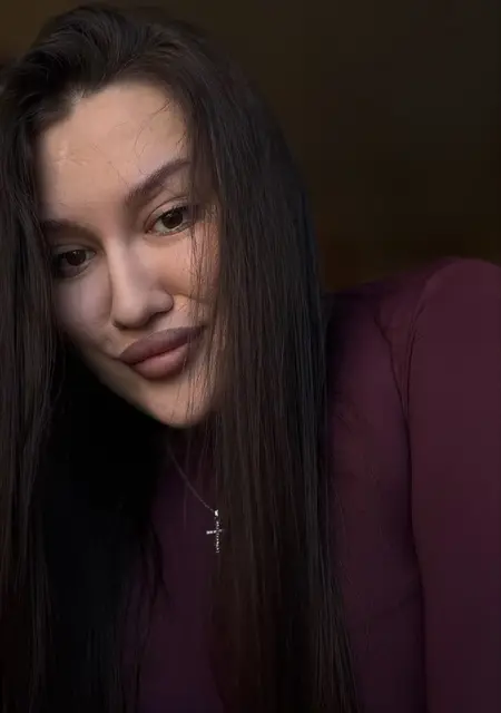 Я Angelina, 20, из Берлина, ищу знакомство для постоянных отношений
