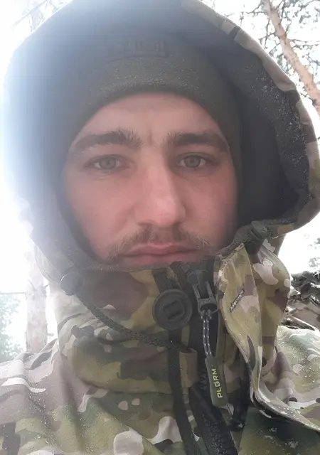 Я Малой, 27 років з Луганська, шукаю знайомства на одну ніч