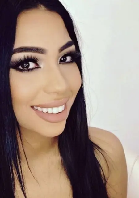 Я Silvia, 21, из Бухареста, ищу знакомство для постоянных отношений