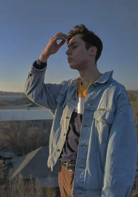 Я Alex, 21, знакомлюсь в Бухаресте