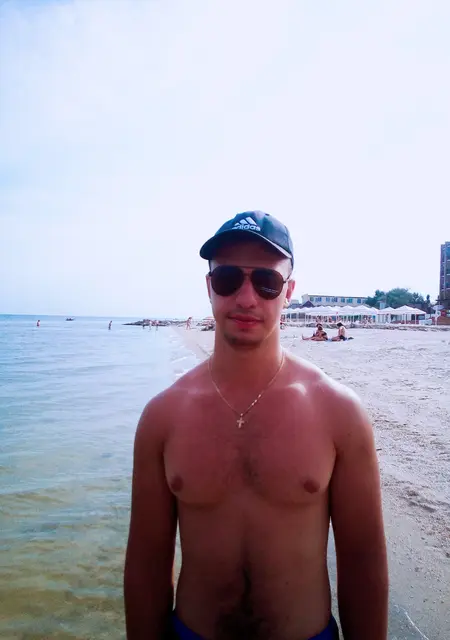 Я Vitaliy, 29, знакомлюсь без обязательств в Никополе
