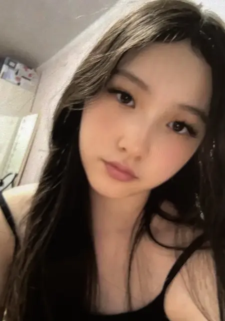 I'm Anastasiya, 20 from Croydon, seeking connections for open relationship