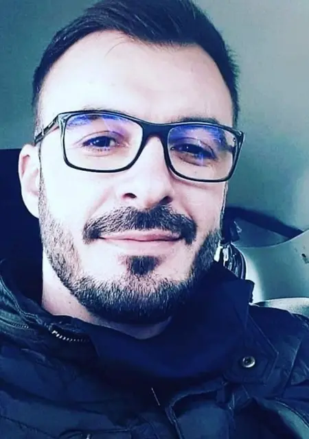 Я Mkey, 28, из Бухареста, ищу знакомство