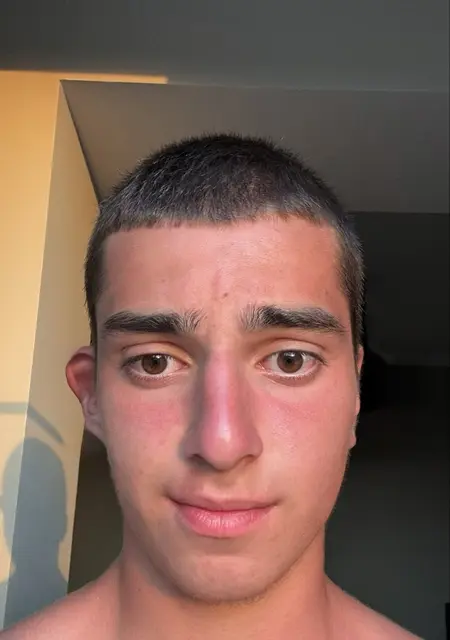 Ахмад из Франкфурта-на-майне, ищу на сайте открытые отношения