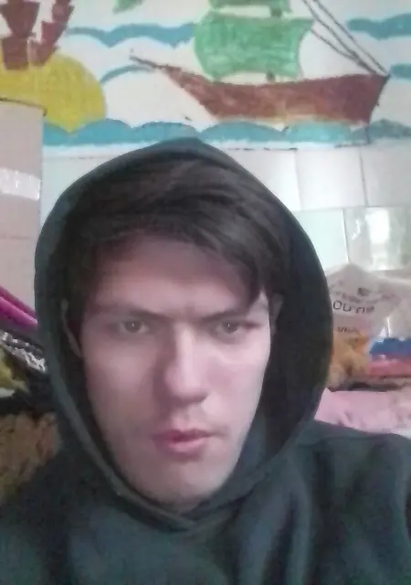 Igor из Смелы, мне 25, познакомлюсь без обязательств