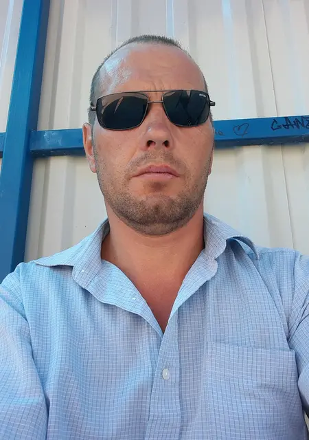 Я Дима, 46, знакомлюсь на одну ночь в Гродно