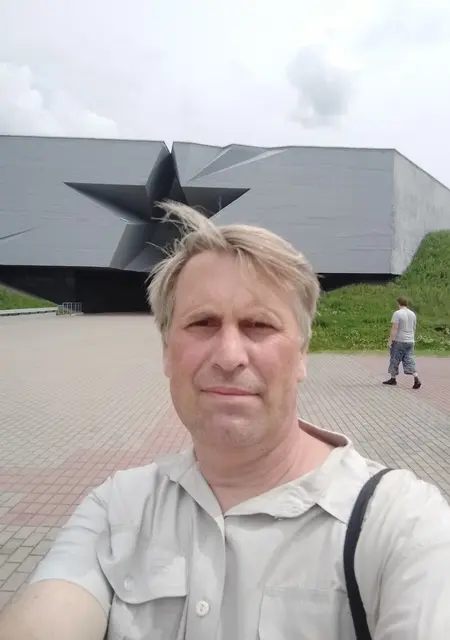 Дмитрий из Гомеля, мне 54, познакомлюсь на одну ночь
