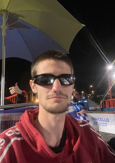 Soy Gallego, 20 años, conociéndome para relación sin ataduras en Sada