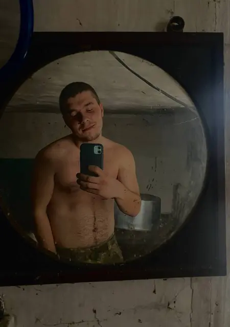 Максим из Краматорска, ищу на сайте знакомства на одну ночь