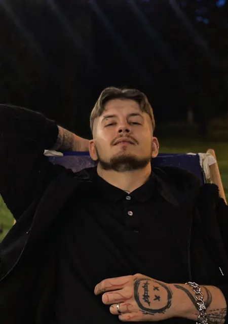 Мах из Киева, ищу на сайте знакомства на одну ночь