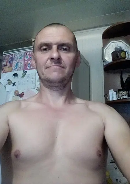 Сергей из Гомеля, мне 51, познакомлюсь на одну ночь