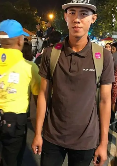 Teerasak из Праги, мне 27, познакомлюсь