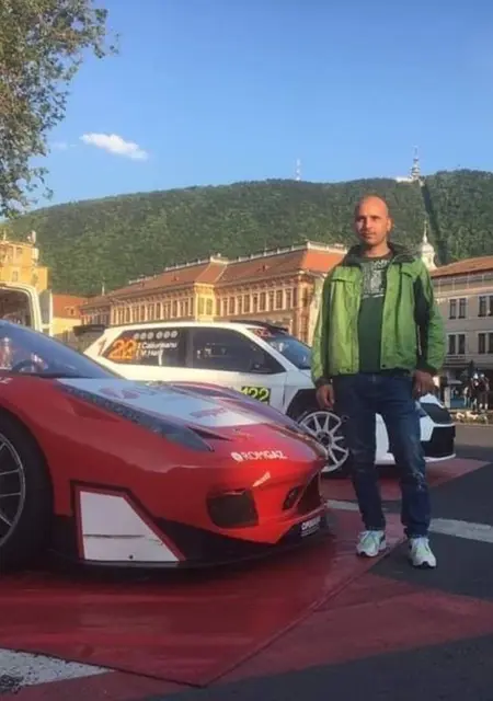 Cristi из Бухареста, мне 32, познакомлюсь