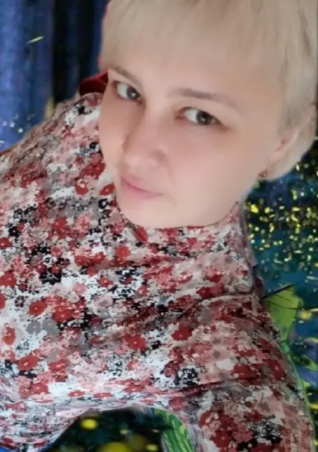 Лана з Донецька, мені 43 років, познайомлюсь для постійних стосунків