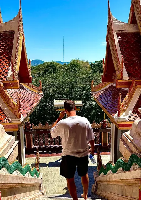 Я Давид, 24, из Бангкока, ищу знакомство для приятного времяпровождения