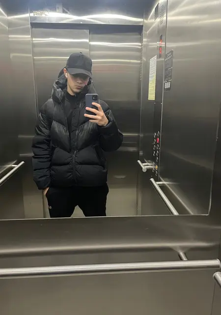 Я Oleg, 19 років, знайомлюсь без зобов'язань у Львові