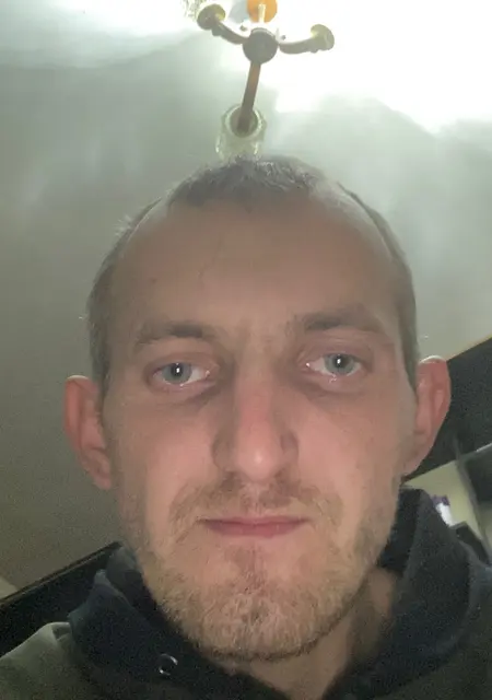 Саня из Мелитополя, мне 28, познакомлюсь на одну ночь