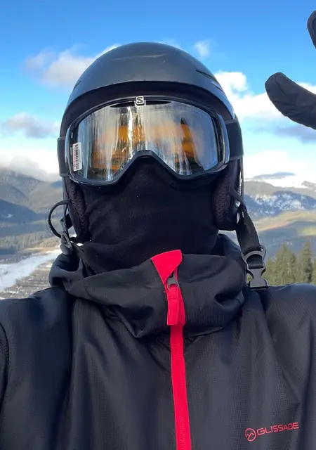 Soy Jessie, 22 años de Valencia, busco conocer gente para pasatiempo agradable