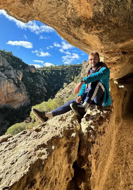 Volodymyr de Sevilla, tengo 35 años, listo para conocer para lío de una noche