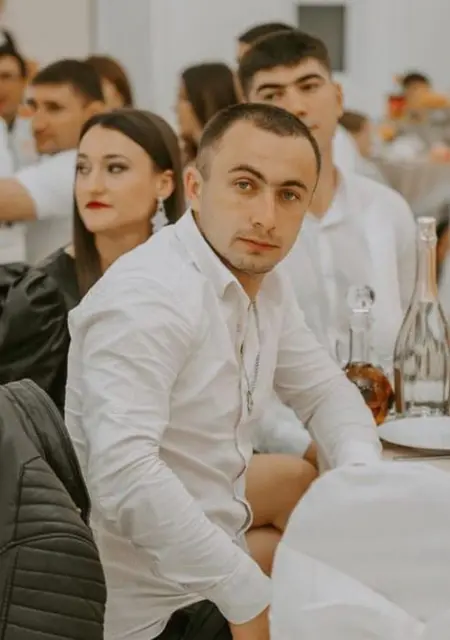 Я Илья, 29, из Кишинёва, ищу знакомство для общения