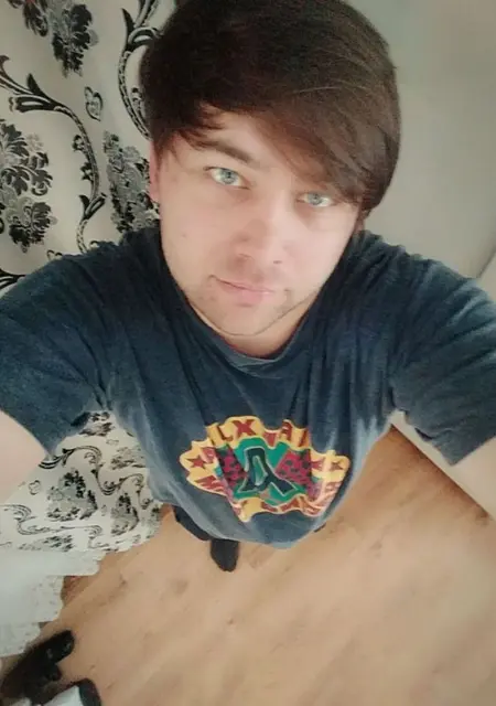 Cosmin из Бухареста, мне 28, познакомлюсь