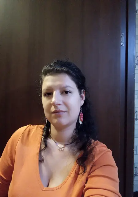 Я Яна, 31, из Днепра, ищу знакомство для приятного времяпровождения